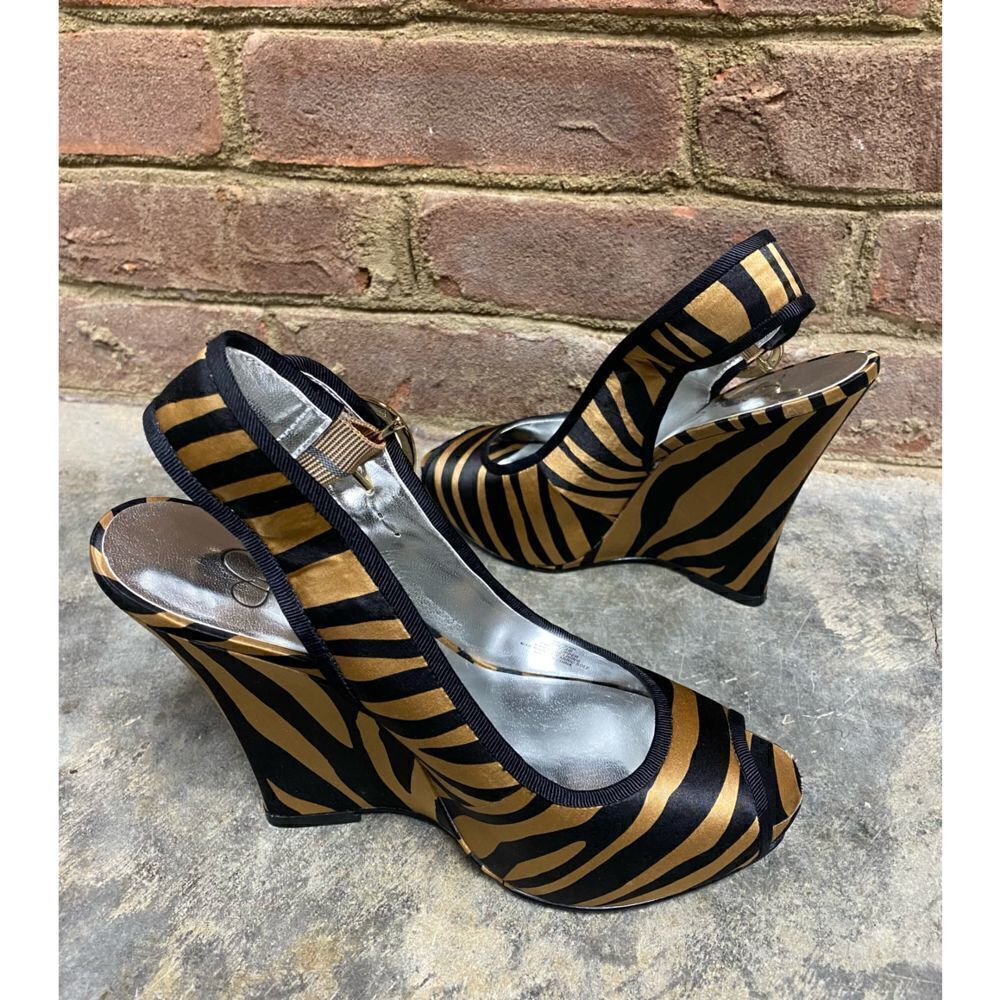 Jessica Simpson Tan & Black Zebra Fabric Sling Back Wedge Size 6 - Picture 6 of 11